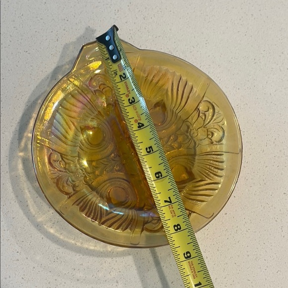 Fenton Gold Glass Art Bowl with Floral Motifs - Picture 4 of 5